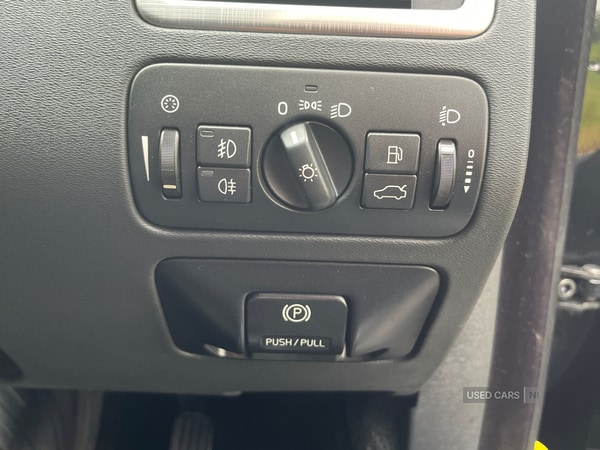 Used Volvo V70 2008 for sale - 75211292: Photo 32