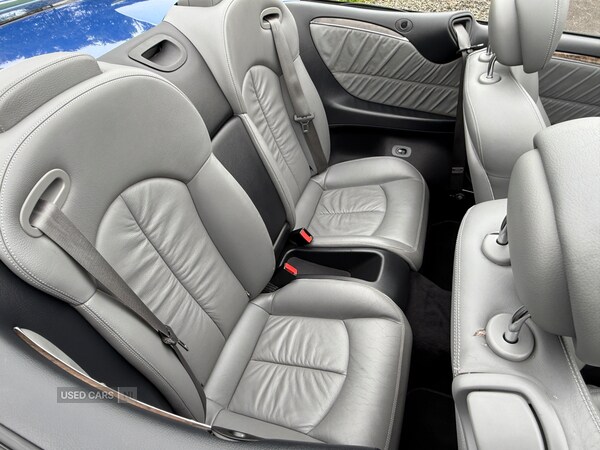 Used Mercedes-Benz CLK 2009 for sale - 76240612: Photo 15