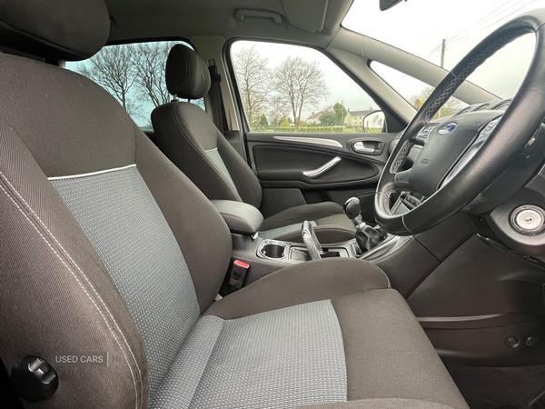 Used Ford S-Max 2013 for sale - 77231078: Photo 14