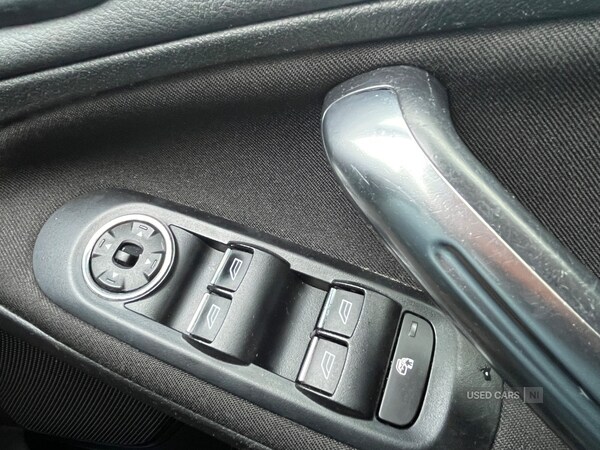 Used Ford S-Max 2013 for sale - 75688066: Photo 32