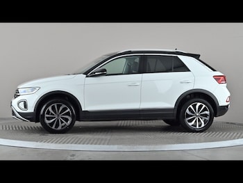 Used Volkswagen T-Roc 2023 for sale - 79487313: Photo