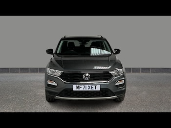 Used Volkswagen T-Roc 2021 for sale - 79371710: Photo