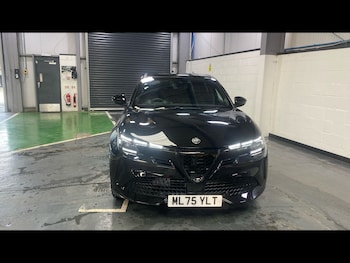 Used Alfa Romeo Junior 2025 for sale - 78931910: Photo