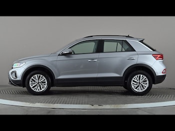 Used Volkswagen T-Roc 2023 for sale - 78881683: Photo