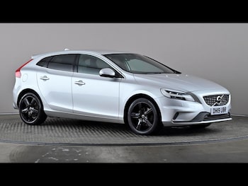Used Volvo V40 2019 for sale - 78800802: Photo