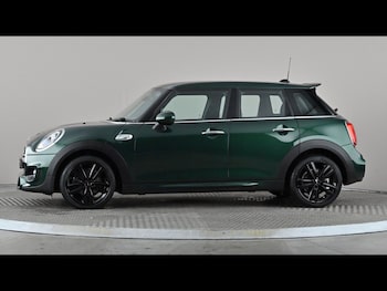 Used MINI Hatch 2019 for sale - 79450951: Photo