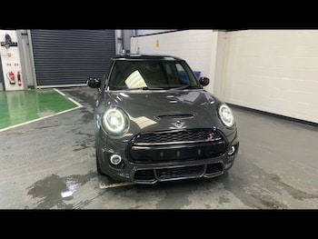 Used MINI Hatch 2019 for sale - 78750232: Photo
