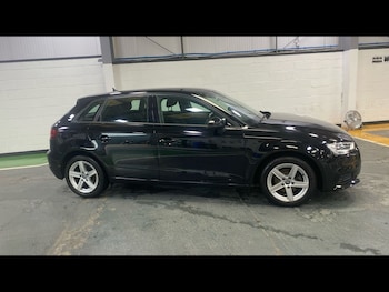 Used Audi A3 2019 for sale - 79043308: Photo