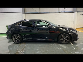Used Honda Civic 2019 for sale - 78739256: Photo