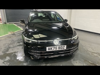 Used Volkswagen Golf 2025 for sale - 78629198: Photo