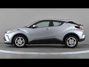 Used Toyota C-HR 2023 for sale - 79371708: Photo