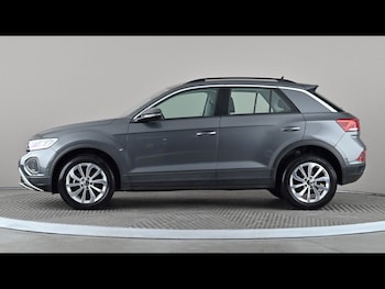 Used Volkswagen T-Roc 2022 for sale - 79124166: Photo