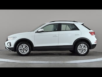 Used Volkswagen T-Roc 2023 for sale - 79385919: Photo