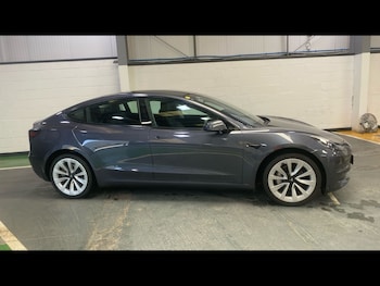 Used Tesla Model 3 2023 for sale - 79211185: Photo