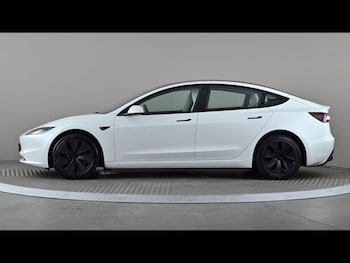 Used Tesla Model 3 2024 for sale - 79179648: Photo