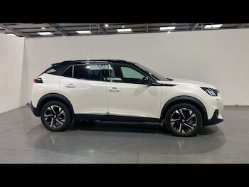 Used Peugeot 2008 2023 for sale - 78668682: Photo