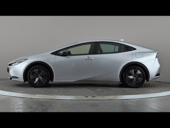 Used Toyota Prius 2025 for sale - 78956308: Photo