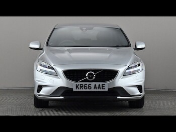 Used Volvo V40 2016 for sale - 78699303: Photo