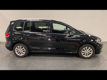 Used Volkswagen Touran 2016 for sale - 78629164: Photo