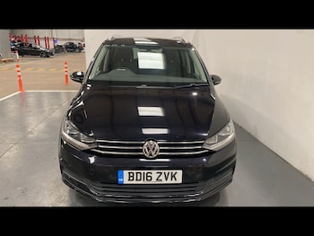 Used Volkswagen Touran 2016 for sale - 78629164: Photo