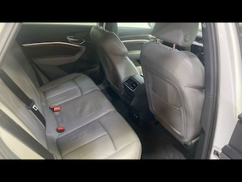 Used Audi e-tron 2023 for sale - 78629124: Photo