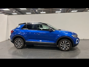 Used Volkswagen T-Roc 2023 for sale - 78646295: Photo