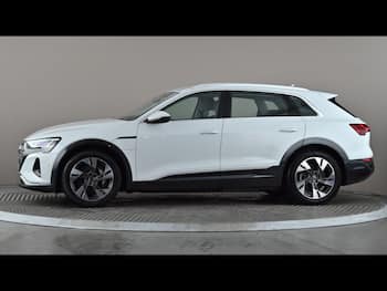Used Audi Q8 2023 for sale - 79667980: Photo