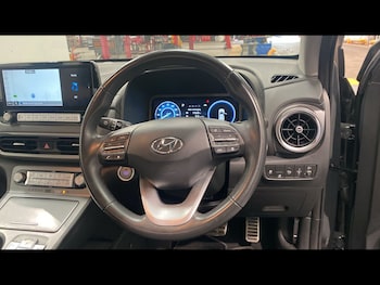 Used Hyundai KONA 2023 for sale - 78680372: Photo