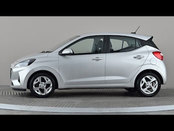 Used Hyundai i10 2022 for sale - 79458882: Photo