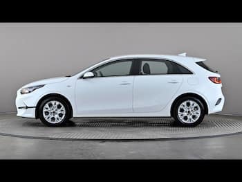 Used Kia Ceed 2023 for sale - 79667909: Photo