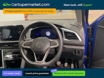 Used Volkswagen T-Roc 2023 for sale - 78201738: Photo