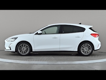 Used Ford Focus 2021 for sale - 79246086: Photo