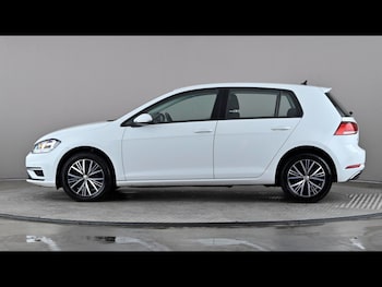Used Volkswagen Golf 2018 for sale - 79611161: Photo
