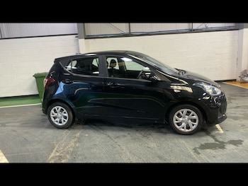 Used Hyundai i10 2018 for sale - 78739271: Photo