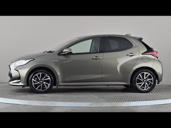 Used Toyota Yaris 2021 for sale - 79503331: Photo