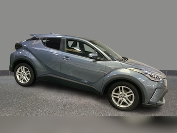 Used Toyota C-HR 2023 for sale - 78599254: Photo