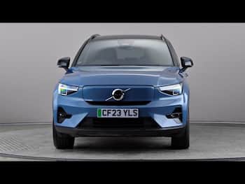 Used Volvo XC40 2023 for sale - 79649241: Photo