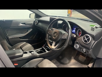 Used Mercedes-Benz A-Class 2018 for sale - 78746200: Photo