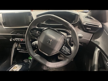 Used Peugeot 2008 2023 for sale - 78655250: Photo