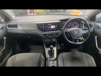 Used Volkswagen Polo 2018 for sale - 78869836: Photo