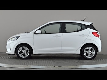 Used Hyundai i10 2023 for sale - 78807167: Photo