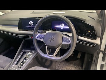 Used Volkswagen Golf 2023 for sale - 78708542: Photo