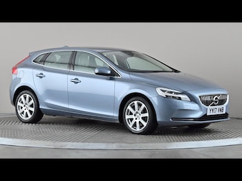 Used Volvo V40 2017 for sale - 79616218: Photo