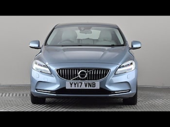 Used Volvo V40 2017 for sale - 79616218: Photo