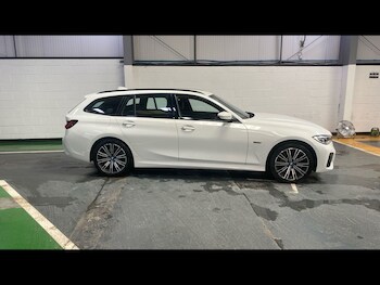Used BMW 3 Series 2021 for sale - 78956410: Photo