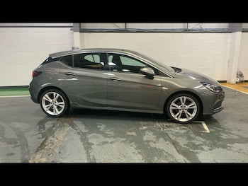 Used Vauxhall Astra 2017 for sale - 78970360: Photo