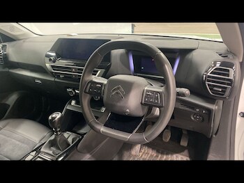 Used Citroen C4 2023 for sale - 78750211: Photo