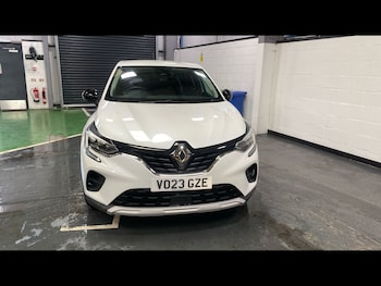 Used Renault Captur 2023 for sale - 78703213: Photo