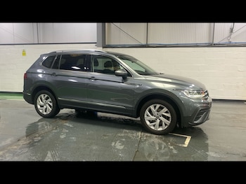 Used Volkswagen Tiguan Allspace 2023 for sale - 78847485: Photo