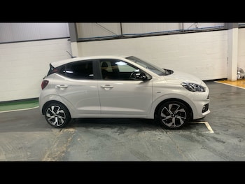 Used Hyundai i10 2023 for sale - 78820099: Photo
